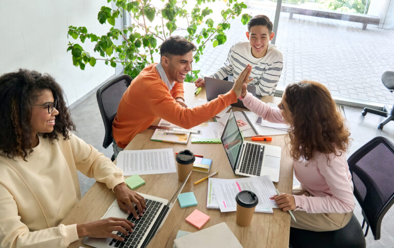 Employer of Record (EOR) outsourcing: Balancing technology with real HR support