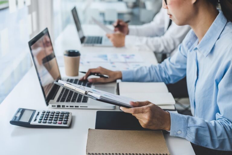 Outsourcing Accounting and Bookkeeping to the Philippines: A CFO's Guide
