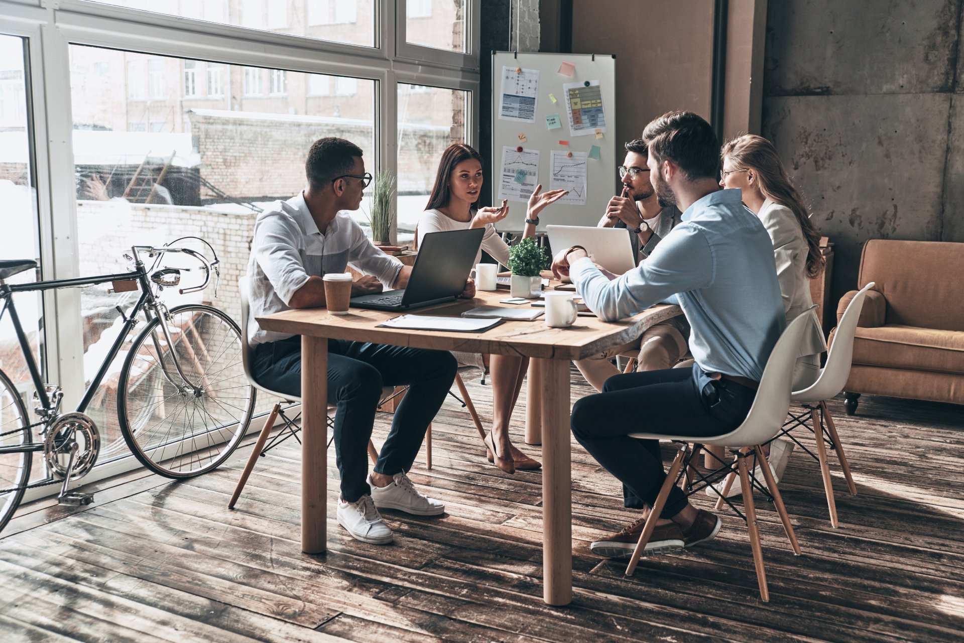 SaaS et startups tech : quand externaliser sans perdre en qualité
