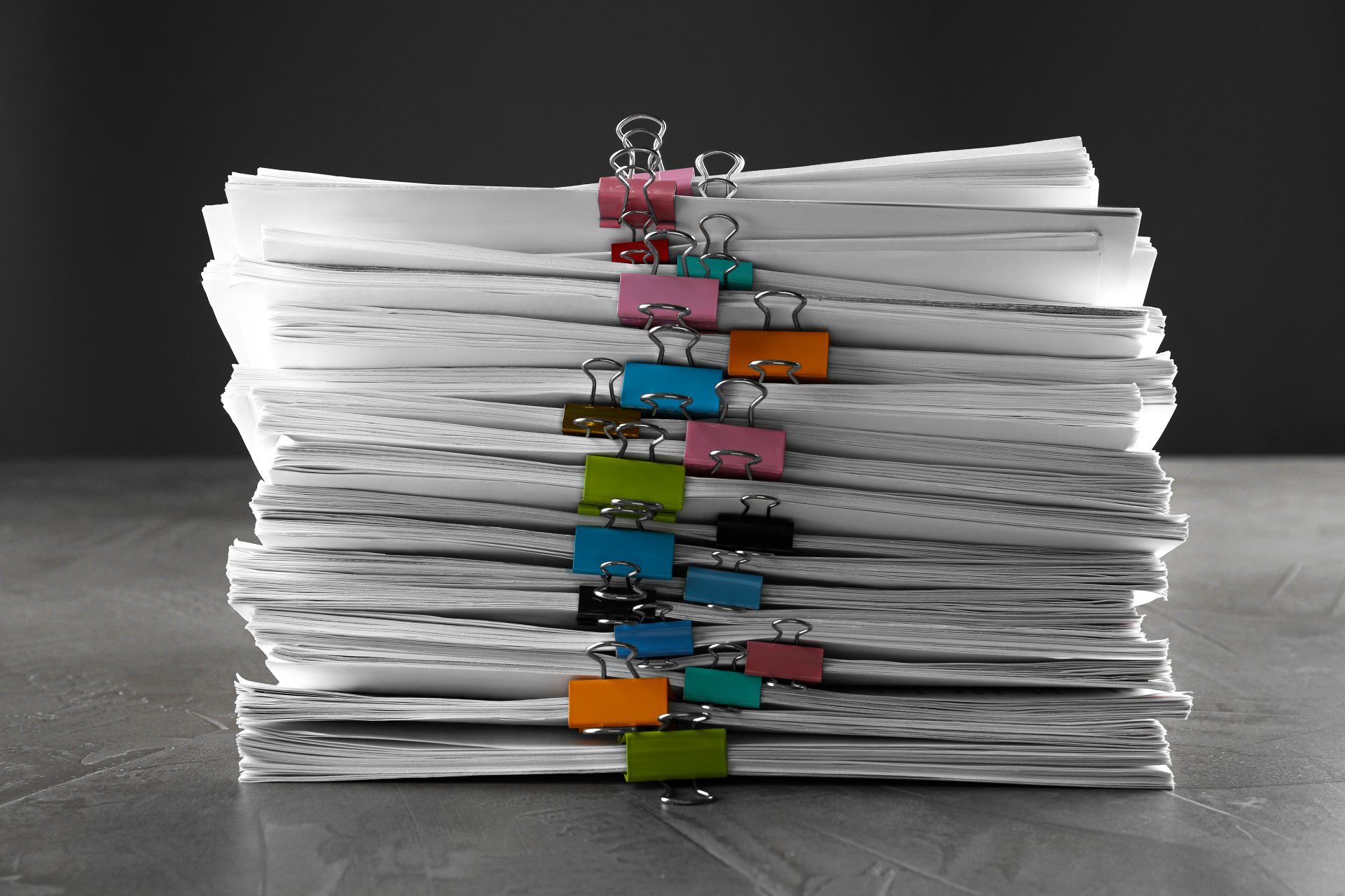 Traitement et digitalisation de documents : ce qui peut être externalisé sans risque 